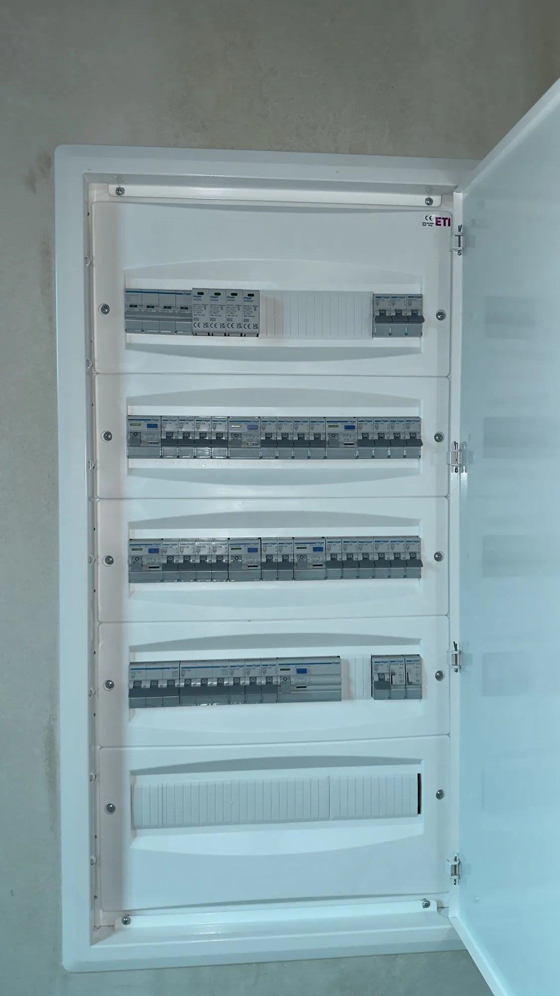 Instalacja elektryczna w nowym domu – instalacja elektryczna