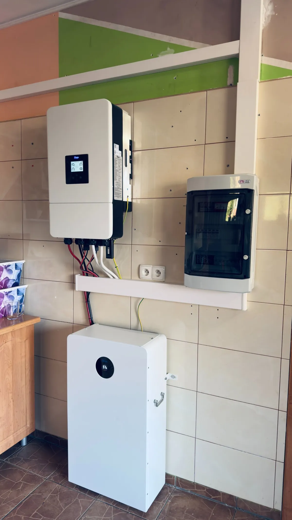 Wymiana dwóch falowników – modernizacja na hybrydę